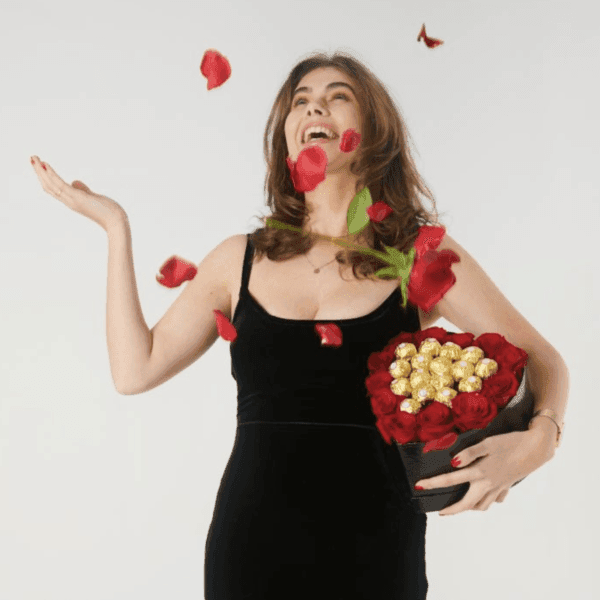Mijer con 12 rosas y bombones